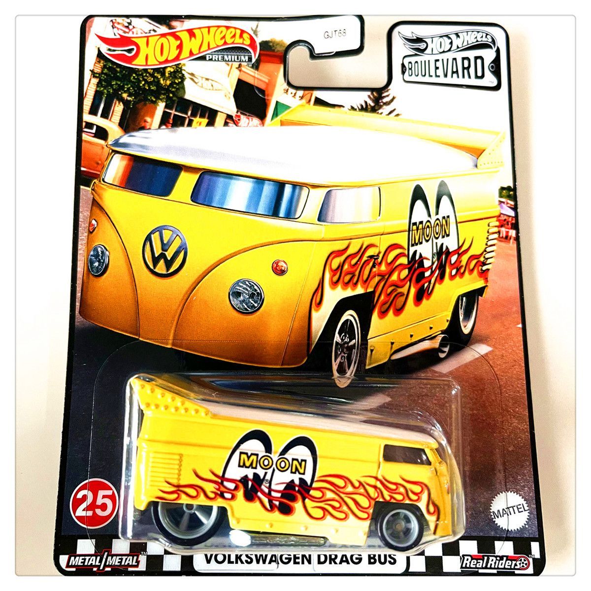 Hot Wheels Car Model Boulevard - Mattel Collectible & Vintage Dolls recension och pris