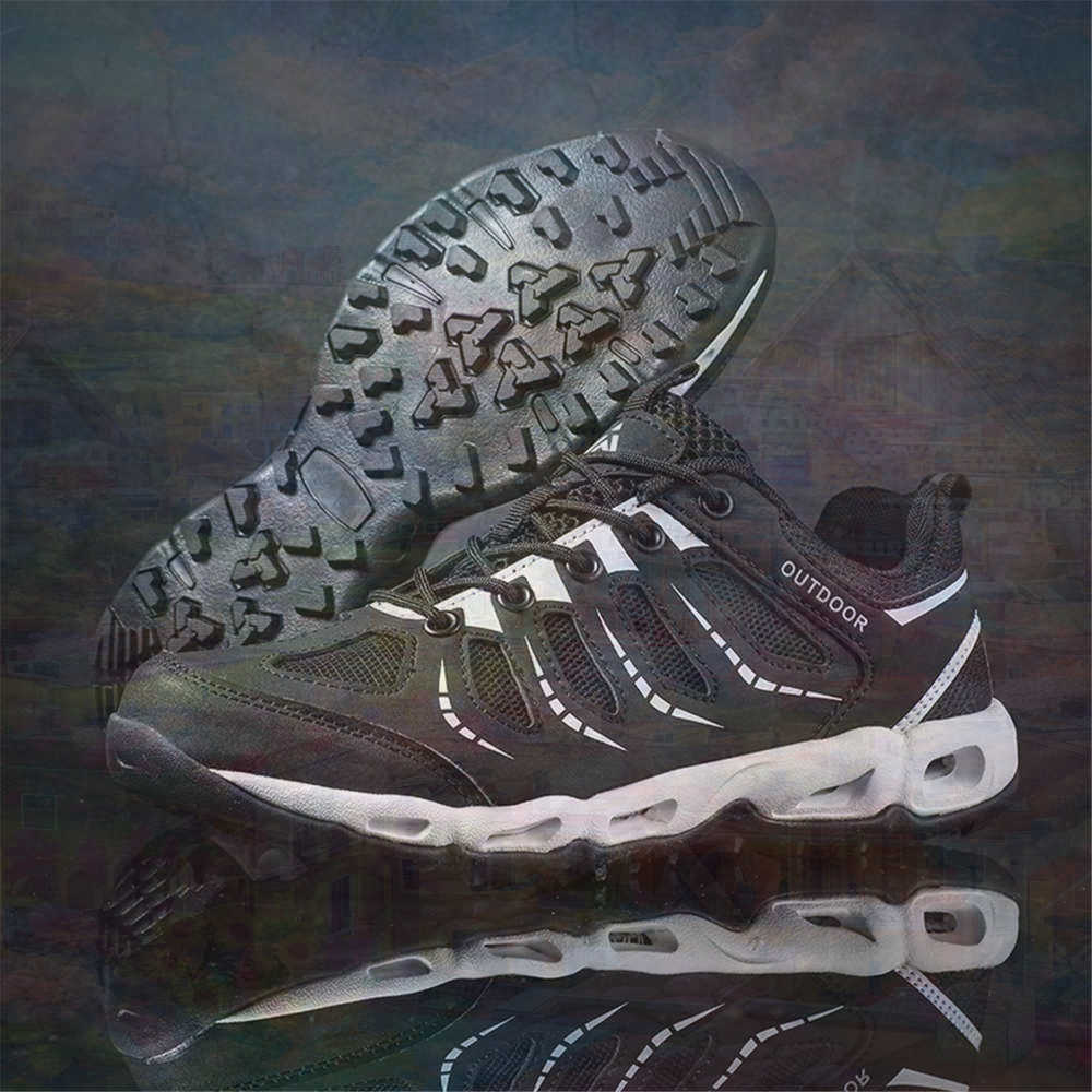 Sumer Round Tip Silver Sneaker - Vintage And Collectible Stores recension och pris